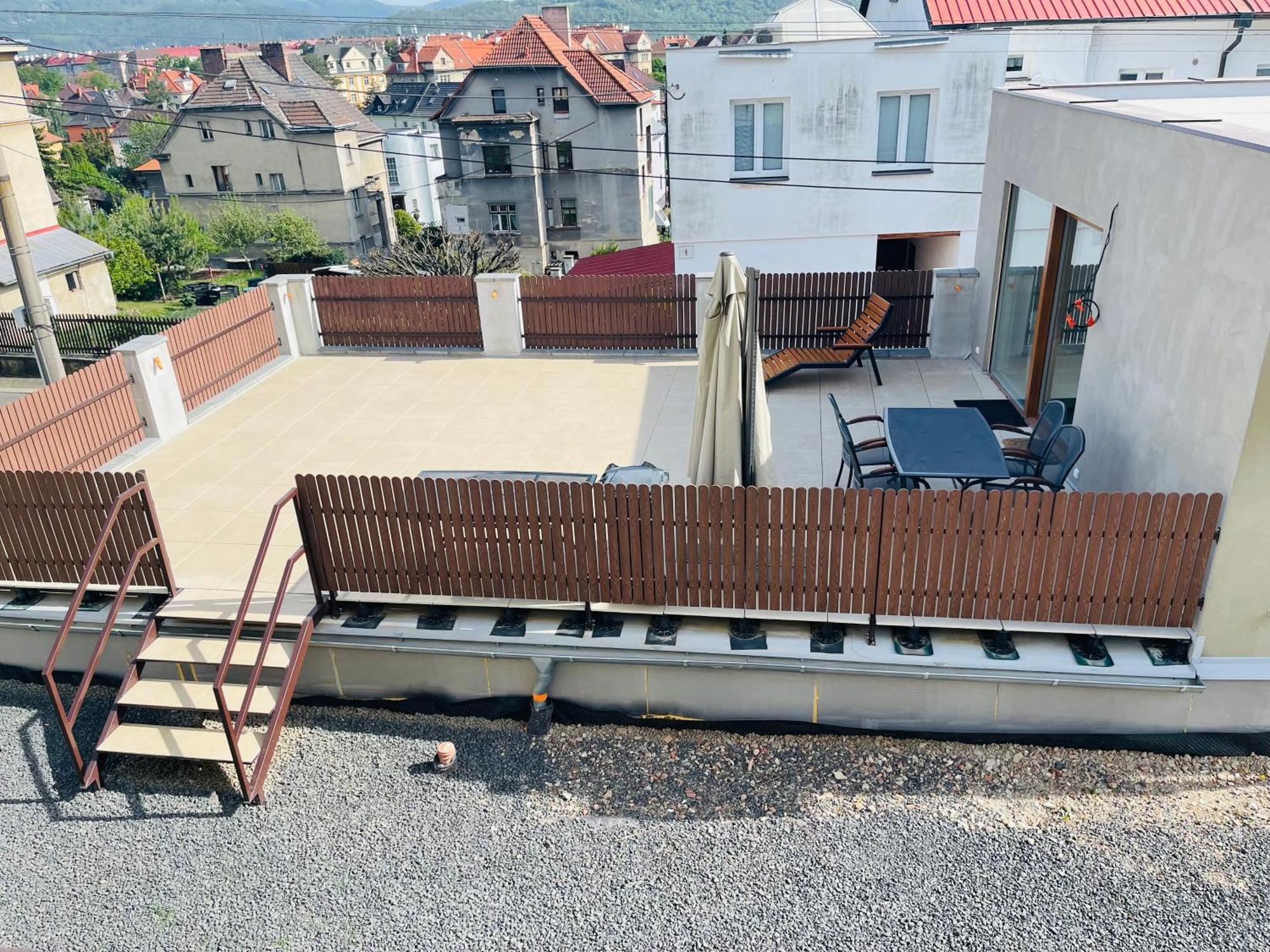 Jenys Apartment Usti 2 Ústí nad Labem Exteriör bild